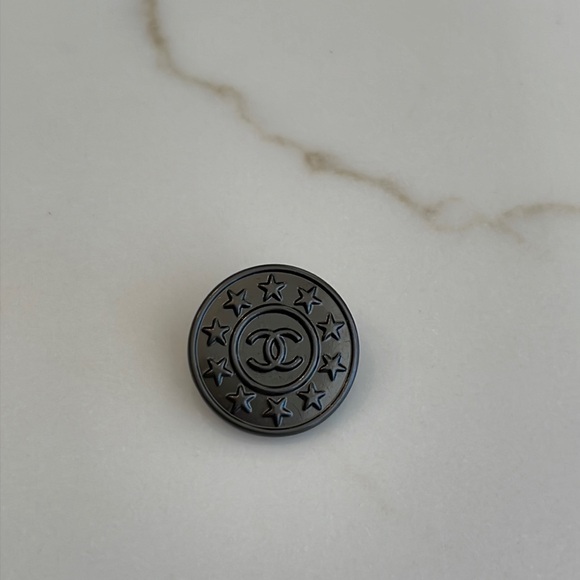 Chanel Gunmetal Dark Gray Star Patterned CC Round Shank Button